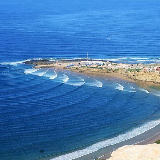 Consistent beach break at Devil's Rock for progression